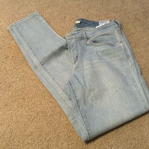 Levi skinny jeans size 31